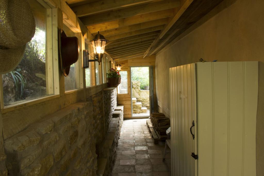 Pathways, Beachwood Cottage Bath Rum bild